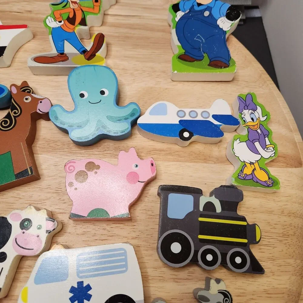 Wooden Cut-Out Puzzle Piece Assortment – Mixed Shapes, Display & Craft Use